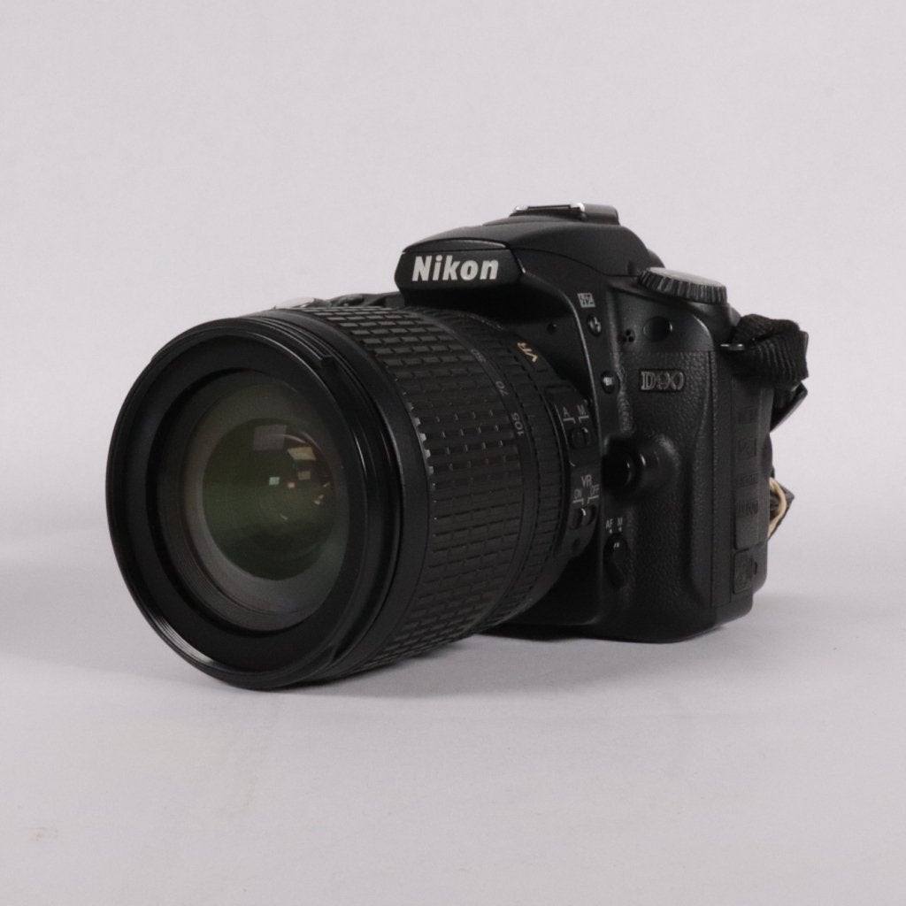 Nikon D90Met lens 18-105 - Gebruikt, Nikon, Gebruikt, Support@nikon.com, Nikon Corporation
Shinagawa Intercity Tower C
2-15-3, Konan, Minato-ku
Tokyo 108-6290
Japan