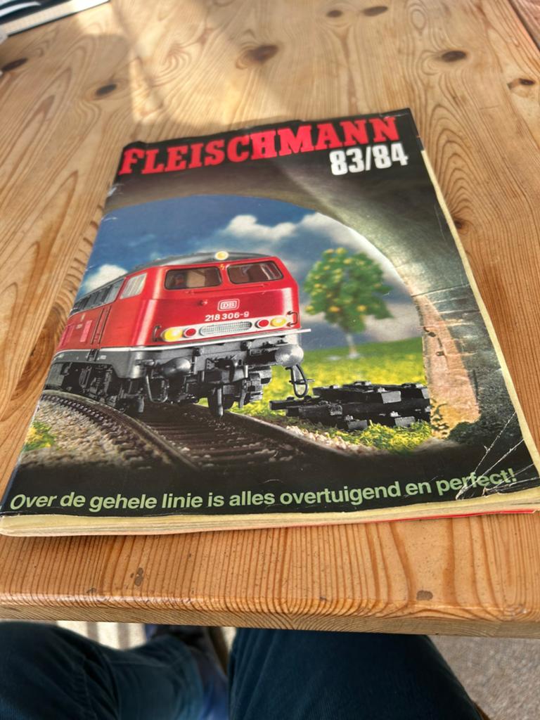 Catalogus Fleischmann 83/84, Ophalen of Verzenden, Zo goed als nieuw