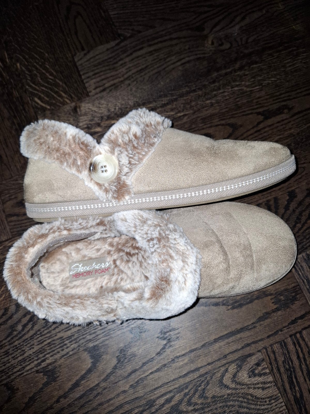 Skechers pantoffels beige, maat 41 - zo goed als nieuw, Kleding | Dames, Skechers, Beige, Ophalen of Verzenden, Zo goed als nieuw