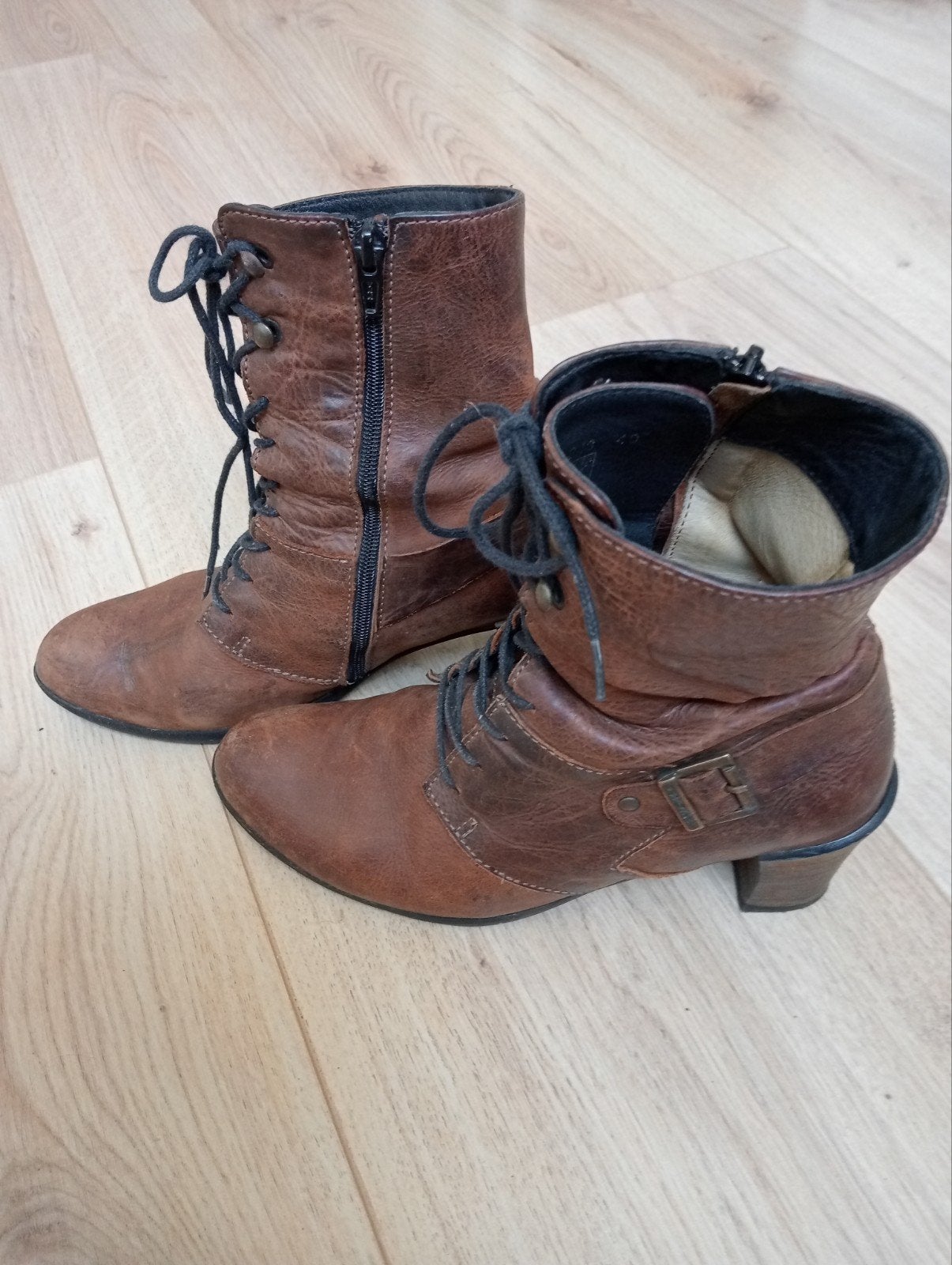 Wolky bruine halfhoge laarsjes 40, Kleding | Dames, Wolky, Bruin, Lage of Enkellaarzen, Ophalen of Verzenden