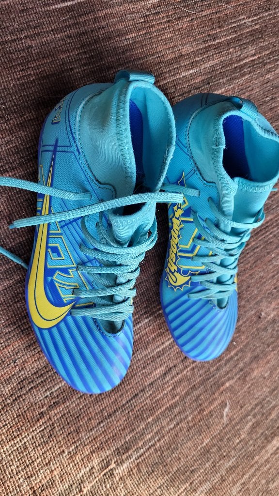 Voetbalschoenen mt 35, Ophalen, Gebruikt, Maat XS of kleiner, Schoenen