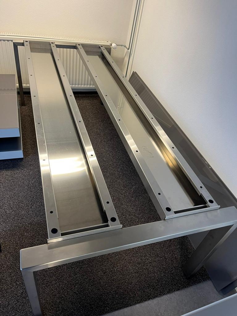 Metalen tafelonderstel karat., Huis en Inrichting, Ophalen, Tafelpoot, 200 cm of meer, 50 tot 100 cm