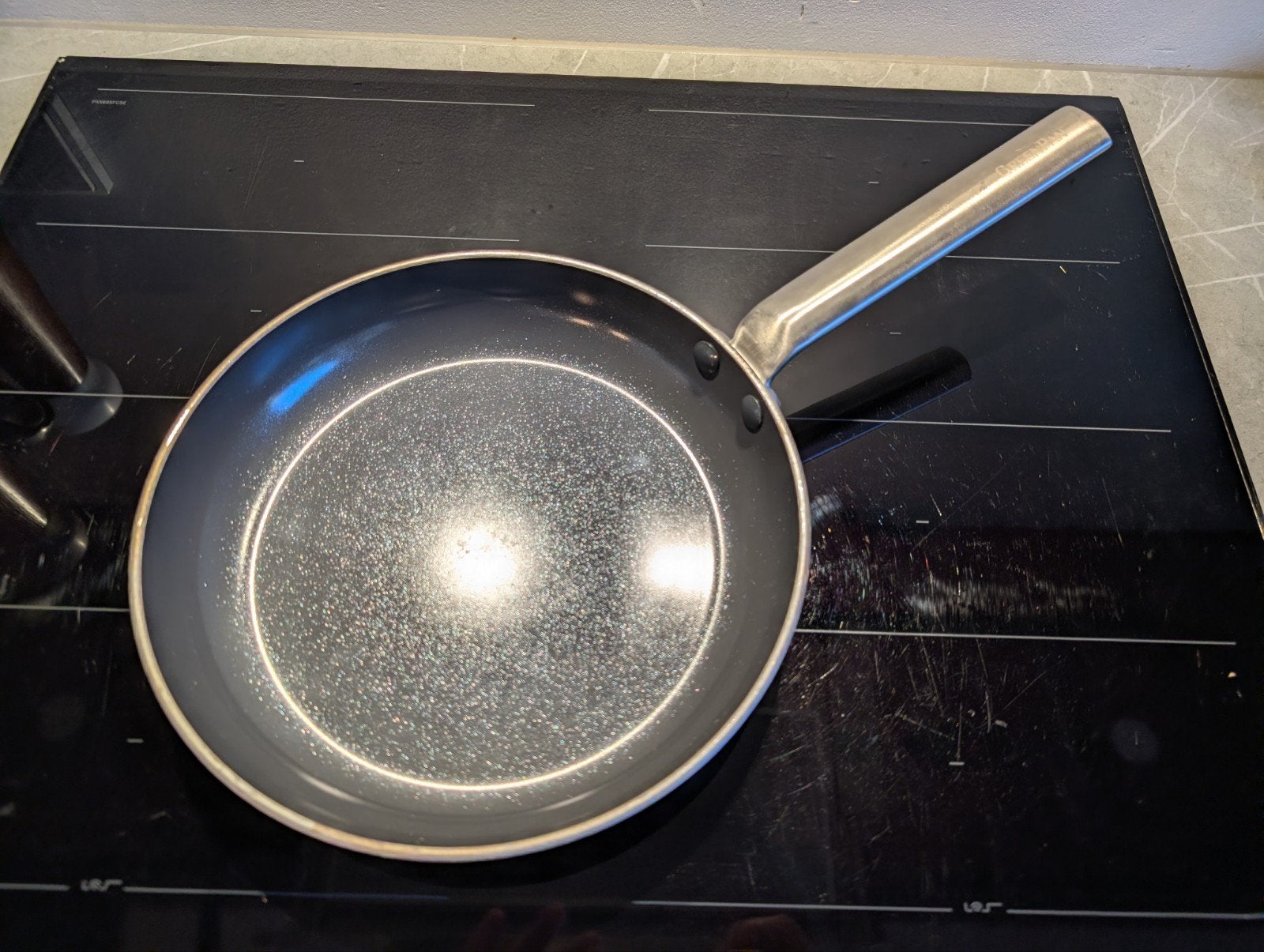 24cm Greenpan koekenpan, Huis en Inrichting, Ophalen, Koekenpan, Antiaanbaklaag, Zo goed als nieuw