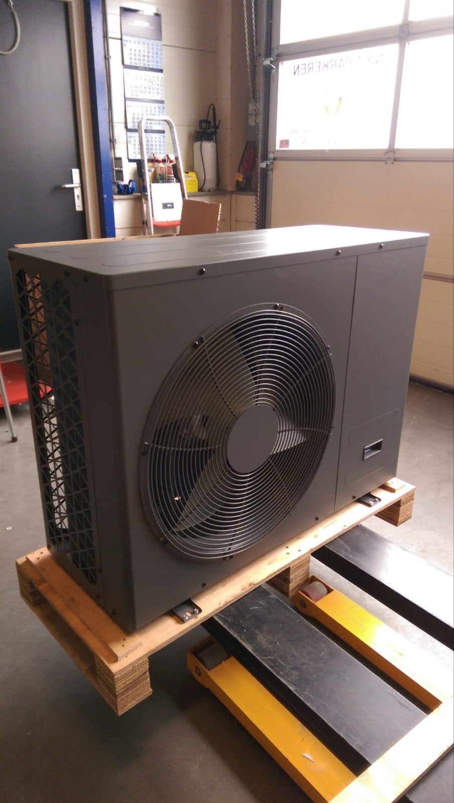 Nieuwe 9kW V-Hc Warmtepomp - Efficiënt en Krachtig, Ophalen, Koelen en Ontvochtigen, Nieuw, 3 snelheden of meer