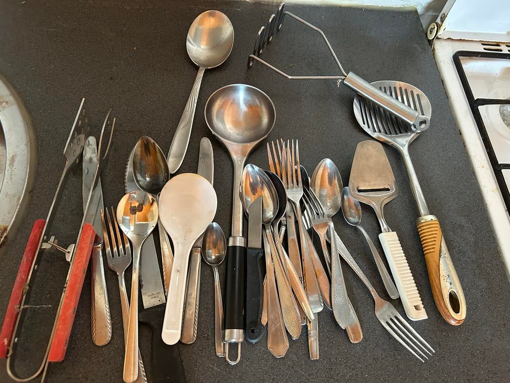 Bestek, serviesgoed, pannen - Steun Alpe d'HuZes!, Overige typen, Ophalen of Verzenden, Gebruikt, Metaal