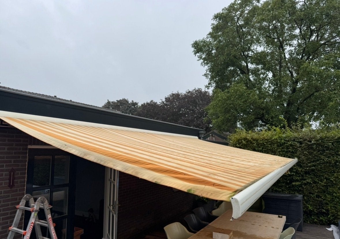 Knikarmscherm - Oranje/Wit gestreept - 340 cm breed, Ophalen, Gebruikt, 150 tot 300 cm, 250 cm tot 450 cm