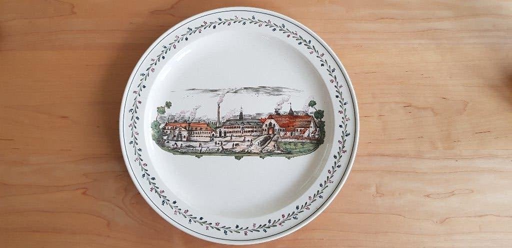 Wandbord Petrus Regout fabriek Villeroy&Boch, Antiek en Kunst, Ophalen of Verzenden