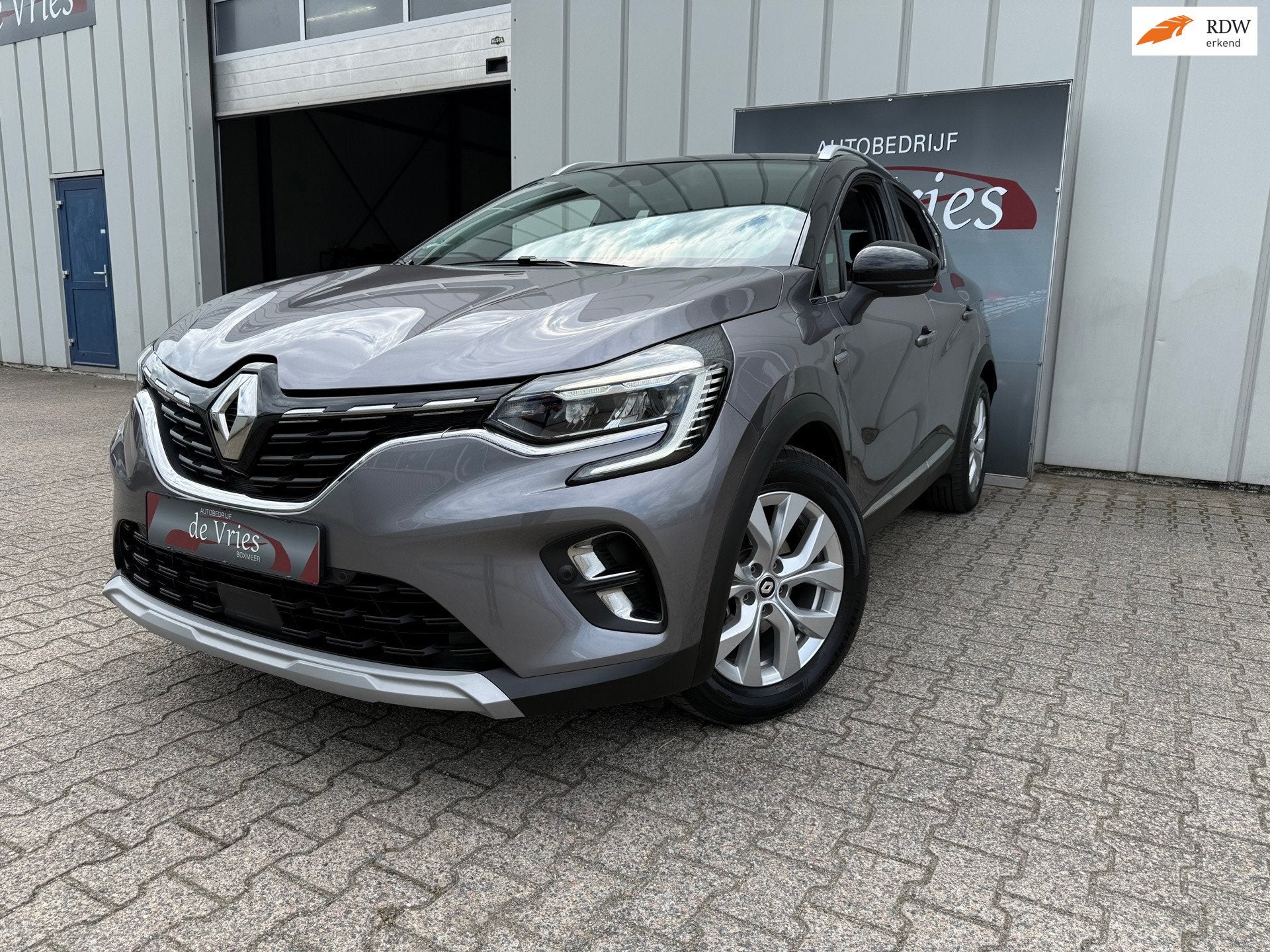 Renault Captur 1.6 E-Tech Plug-in Hybrid 160 Serie Limitée, Auto's, Renault, 77 km/l, Gebruikt, 160 pk, Bedrijf