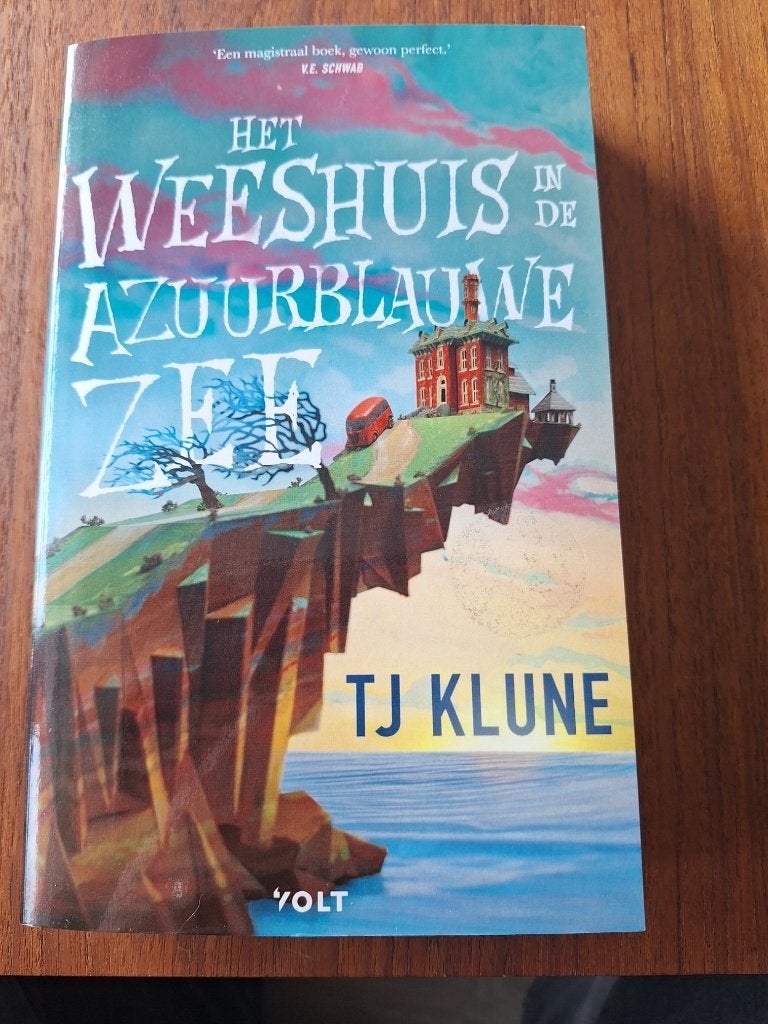 Het weeshuis in de azuurblauwe zee - TJ Klune, Boeken, Ophalen of Verzenden, Zo goed als nieuw, TJ Klune, Fictie