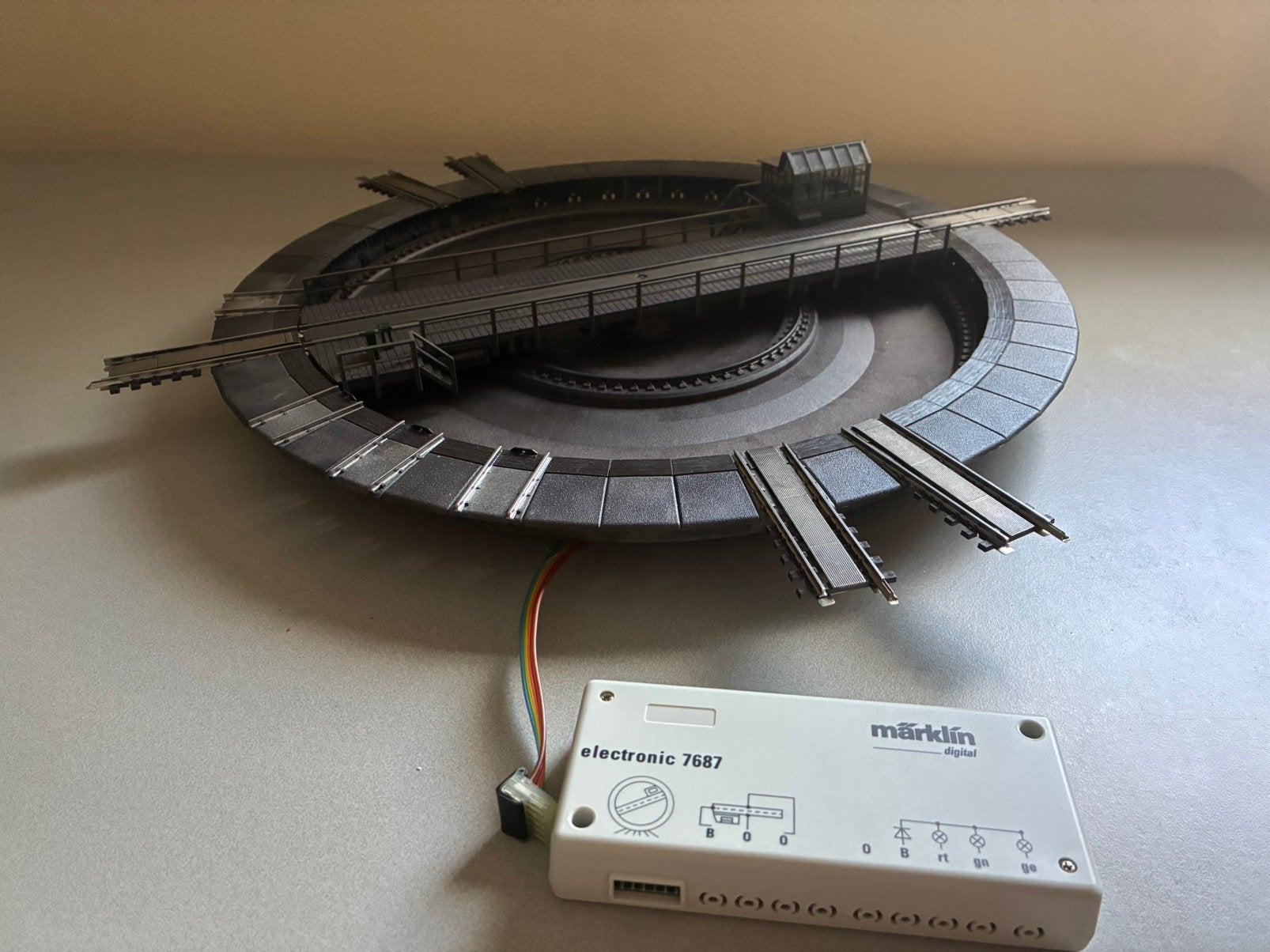 Märklin HO draaischijf 7286 met decoder 7687., Wisselstroom, Overige typen, Ophalen of Verzenden, Zo goed als nieuw