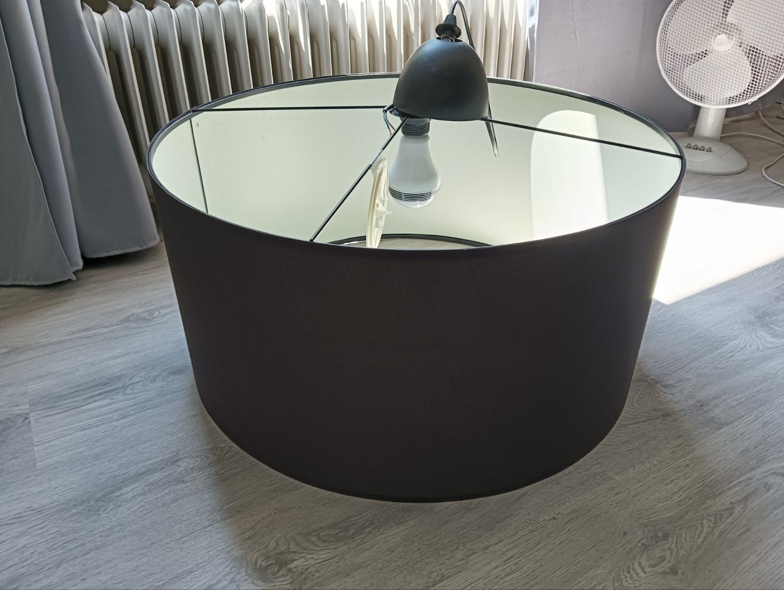 Grote zwarte hanglamp - 70 cm diameter, Huis en Inrichting, Lampen | Lampenkappen, Gebruikt, Zwart, Rond, Textiel