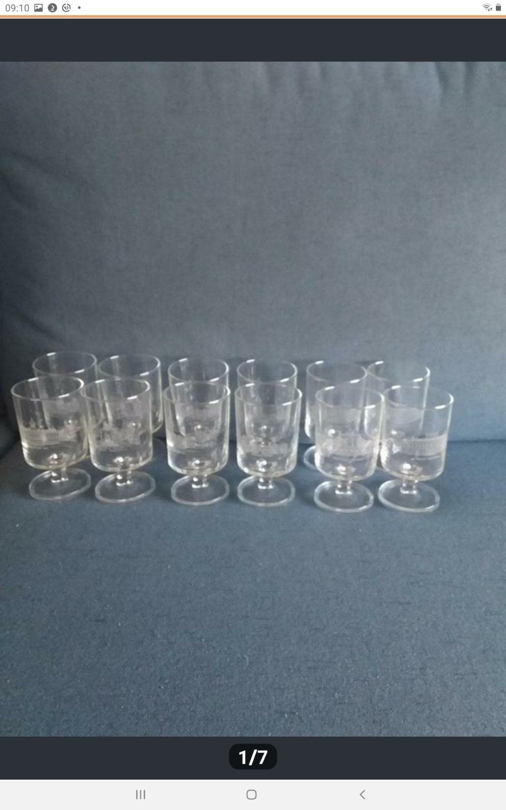 Glazen op voet met decoratie, Ophalen of Verzenden