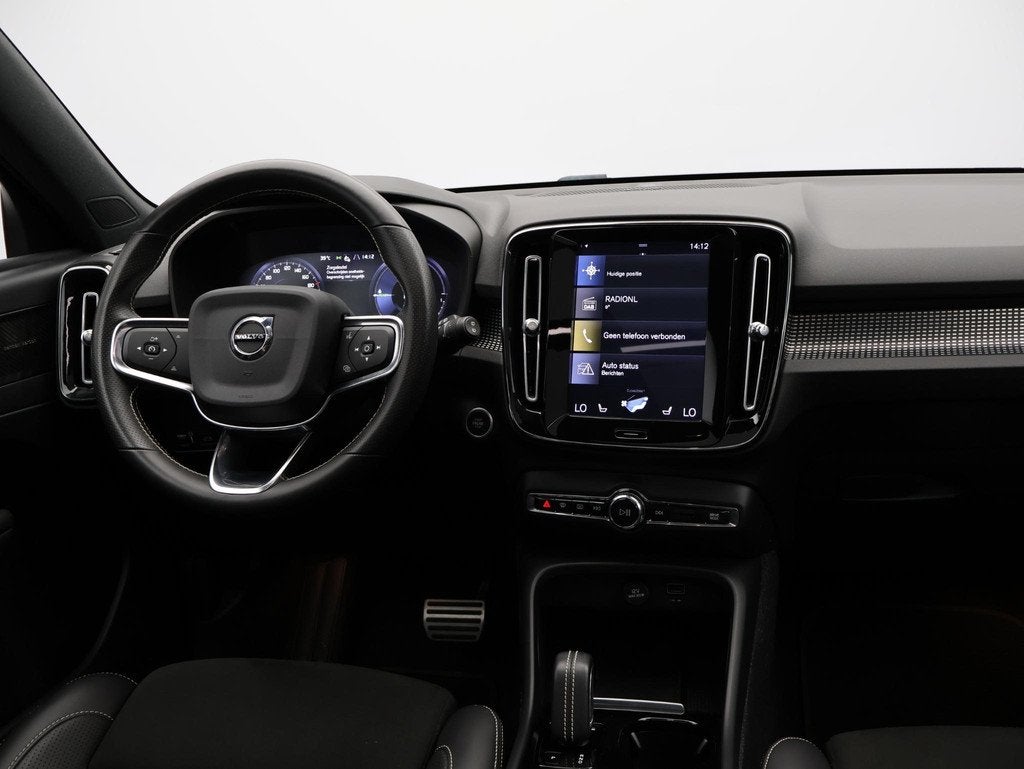 Volvo XC40 T5 262PK Plug in Hybrid R-Design / Trekhaak / Pan, Auto's, Volvo, 1712 kg, Zwart, Bedrijf, Hybride Elektrisch/Benzine