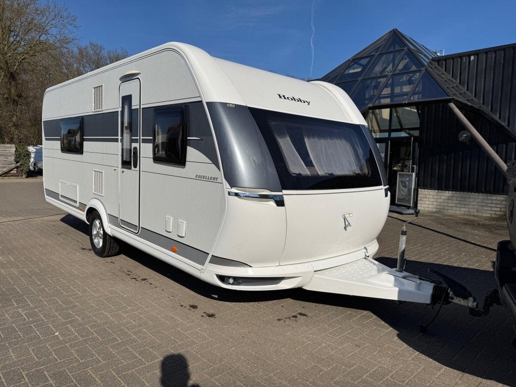 Hobby Excellent 560 WFU 2021 | Grote badkamer, Caravans en Kamperen, Hobby, Bedrijf, Overige typen, 5 tot 6 meter