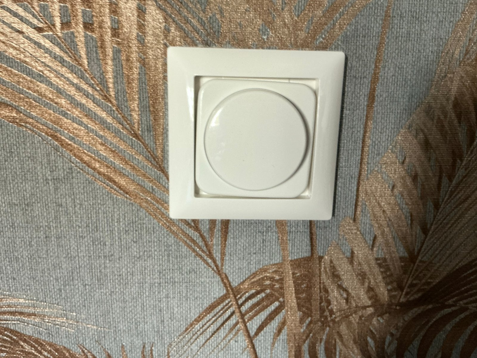 Dimmer Tradim, schakelaars en stopcontacten wit, nieuw, Doe-het-zelf en Verbouw, Ophalen of Verzenden, Nieuw, Overige merken, Dimmer