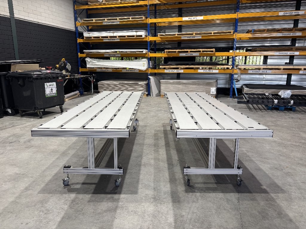 Mobiele werktafels op wielen – 2 stuks – €300 per stuk, Doe-het-zelf en Verbouw, Ophalen of Verzenden, Gebruikt