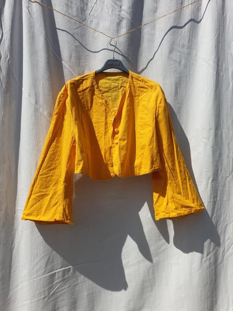 2x Leuke gele jasjes wijd uitlopende mouwen. Mt M/L, Maat 38/40 (M), Carnaval, ., Ophalen of Verzenden