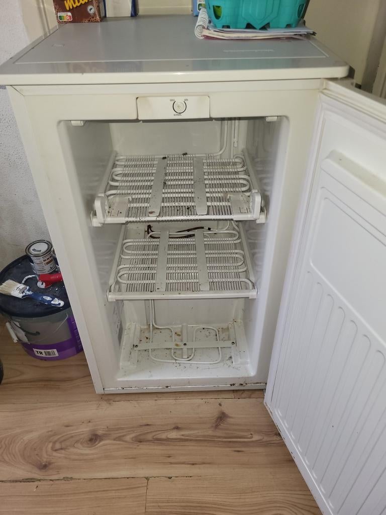 Bomann Vrieskast - Compact en Efficiënt, Witgoed en Apparatuur, Vriezers en Diepvrieskisten, Ophalen of Verzenden, Gebruikt, Minder dan 60 cm