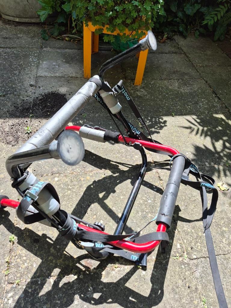 Mottez fietsendrager voor achterklep, Ophalen, 2 fietsen, Gebruikt, Achterklepdrager