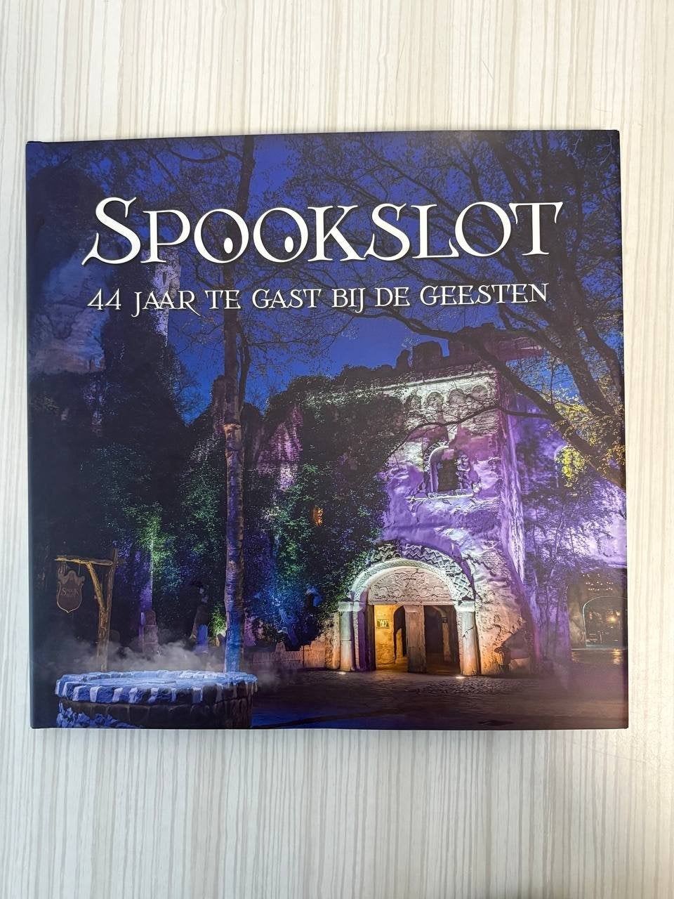 Spookslot Efteling: 44 jaar te gast bij de geesten, Ophalen of Verzenden, Nieuw, Onbekend, Catalogus