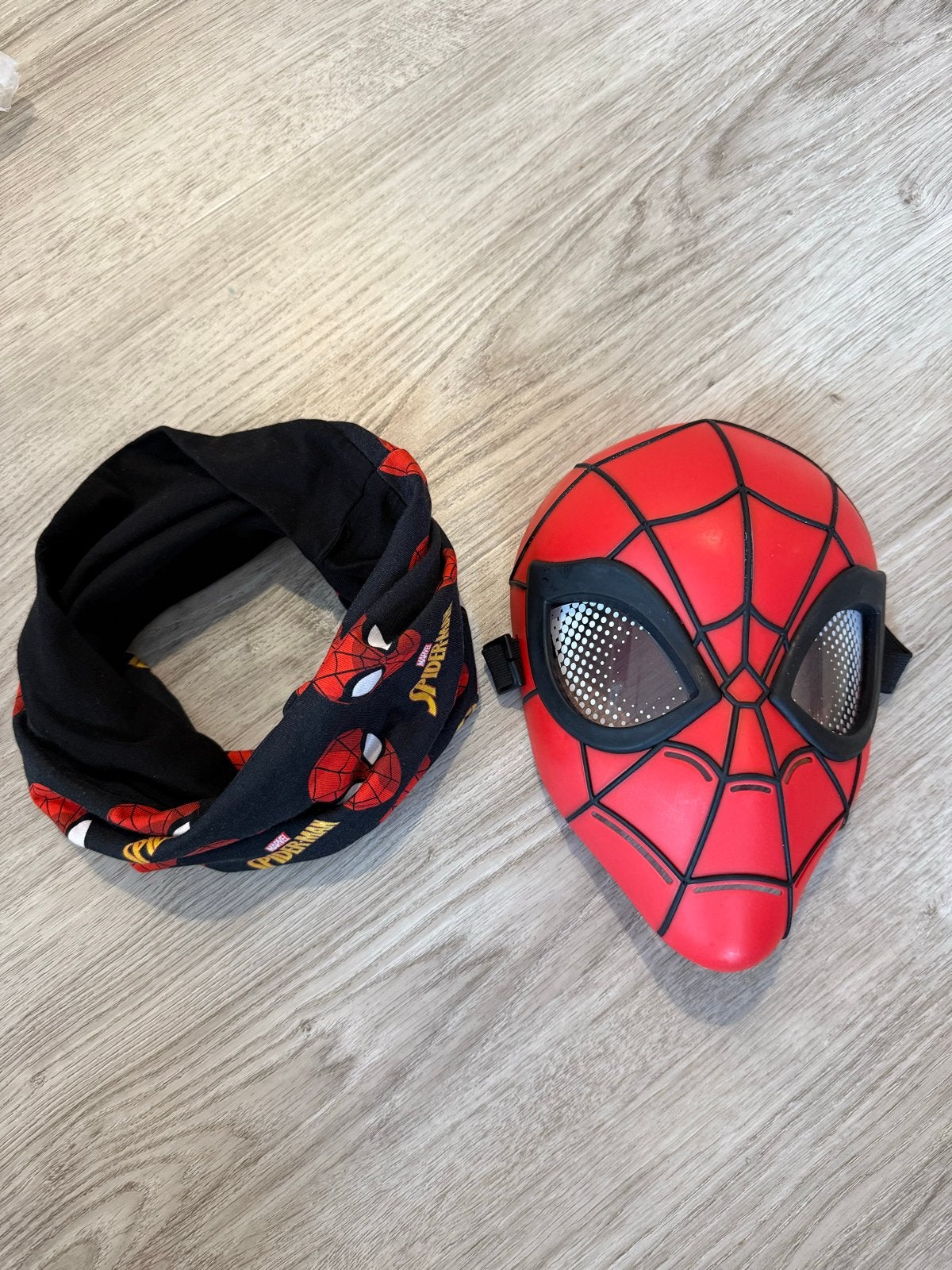 Spiderman Masker en Nekwarmer Set, Ophalen of Verzenden, Zo goed als nieuw, 104 of kleiner, Jongen of Meisje