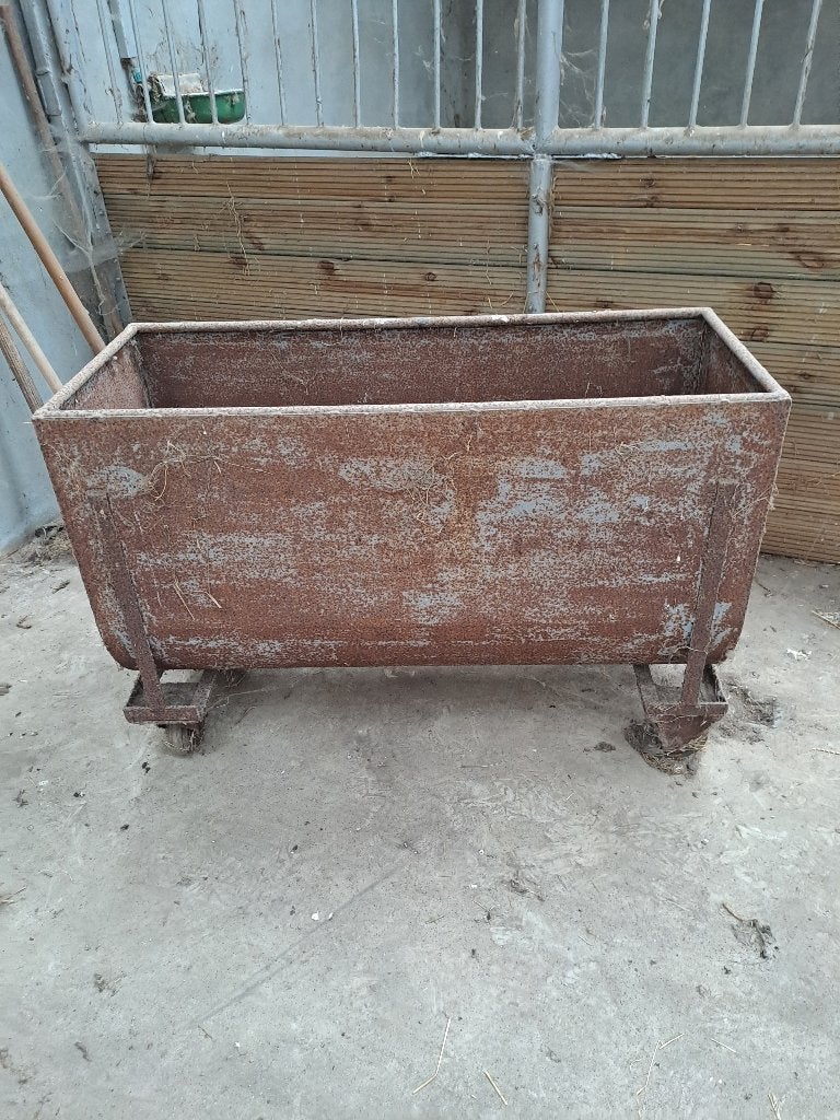 twee voerwagens / transportkar  45cm breed , 60 cm breed