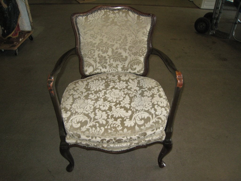 Antiek fauteuiltje met gebloemde stof, Niet ingevuld, Gebruikt, Niet ingevuld, Niet ingevuld