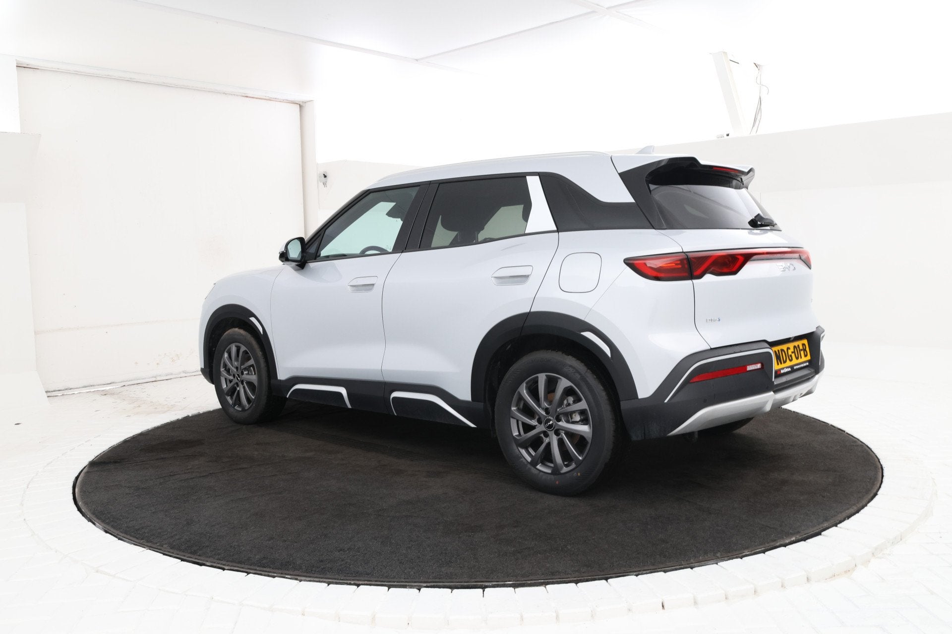 BYD ATTO 2 1.5 DM-i Boost Bom vol opties! Fabrieksnieuw!, 1498 cc, Met garantie (alle), Wit, Bedrijf