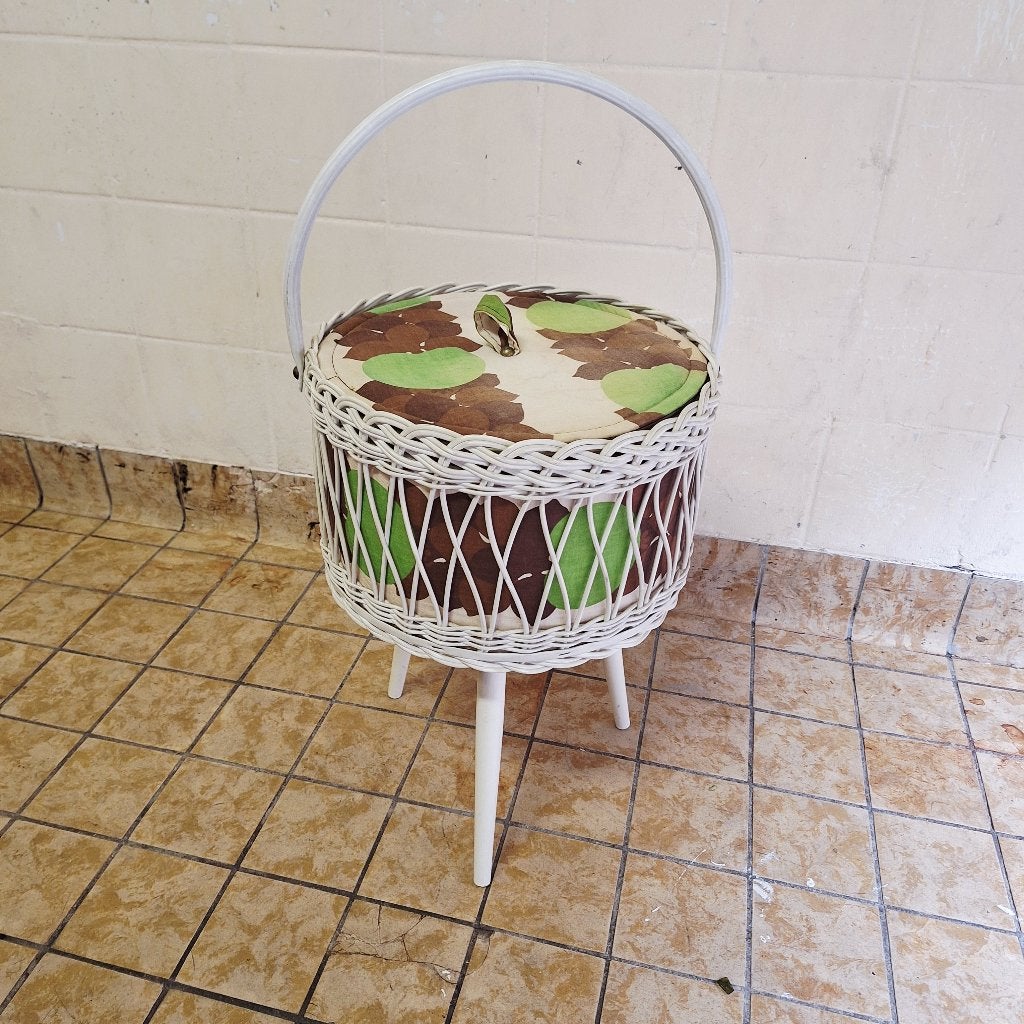 Vintage / Retro Naaimandje / Naaidoos / Bewaarbox op Poten, Ophalen, Gebruikt, Meerkleurig, -