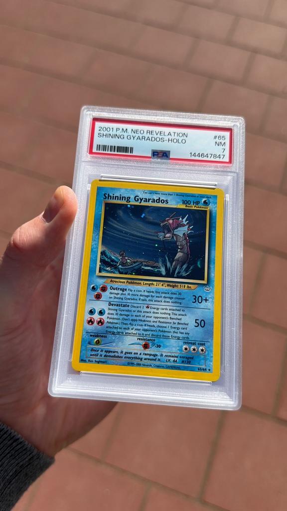 Shining Gyarados 65 Neo Revelation Holo PSA 7, Hobby en Vrije tijd, Verzamelkaartspellen | Pokémon, Ophalen, Zo goed als nieuw