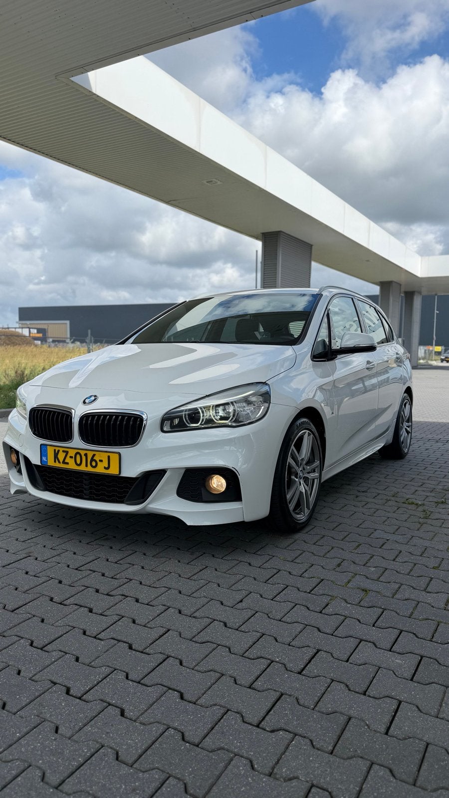 BMW 2-Serie Active Tourer 218i 136pk Aut 2017 Wit, Auto's, 1345 kg, 136 pk, Wit, Origineel Nederlands