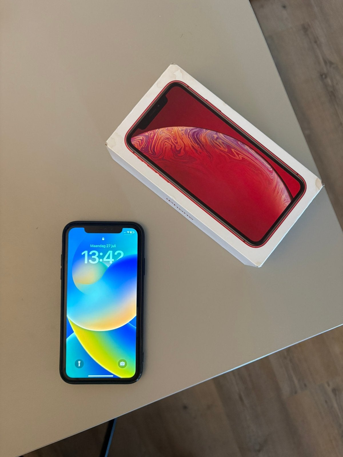 iPhone XR, Ophalen of Verzenden, Zo goed als nieuw, Rood, 64 GB