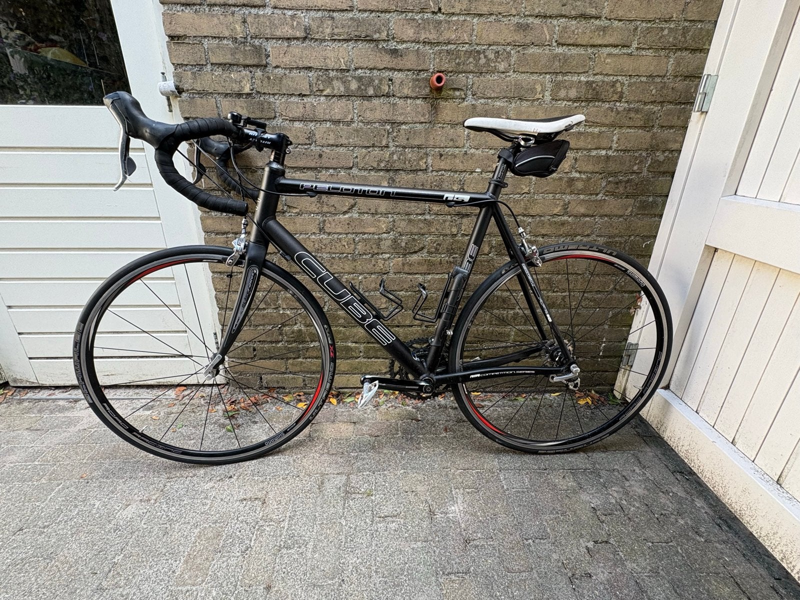 Cube racefiets, zwart, Shimano 105/Tiagra, 28 inch, 28 inch, Gebruikt, Aluminium, 57 tot 61 cm