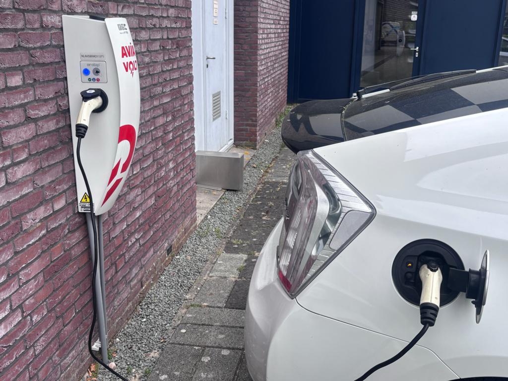 Toyota Prius 1.8 Plug-in Hybrid 136PK Aut 2013 Wit, Auto's, Toyota, Wit, Prius, 1798 cc, Te koop