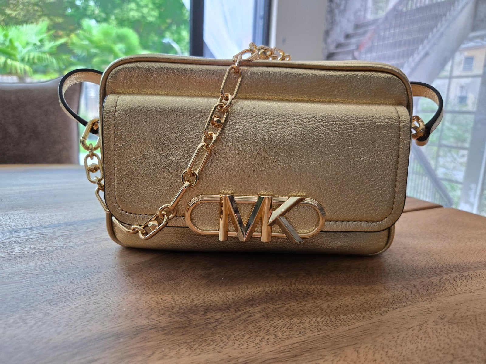 Michael Kors Schoudertasje Goud, Sieraden, Tassen en Uiterlijk, Ophalen of Verzenden, Nieuw, Overige kleuren, Schoudertasje