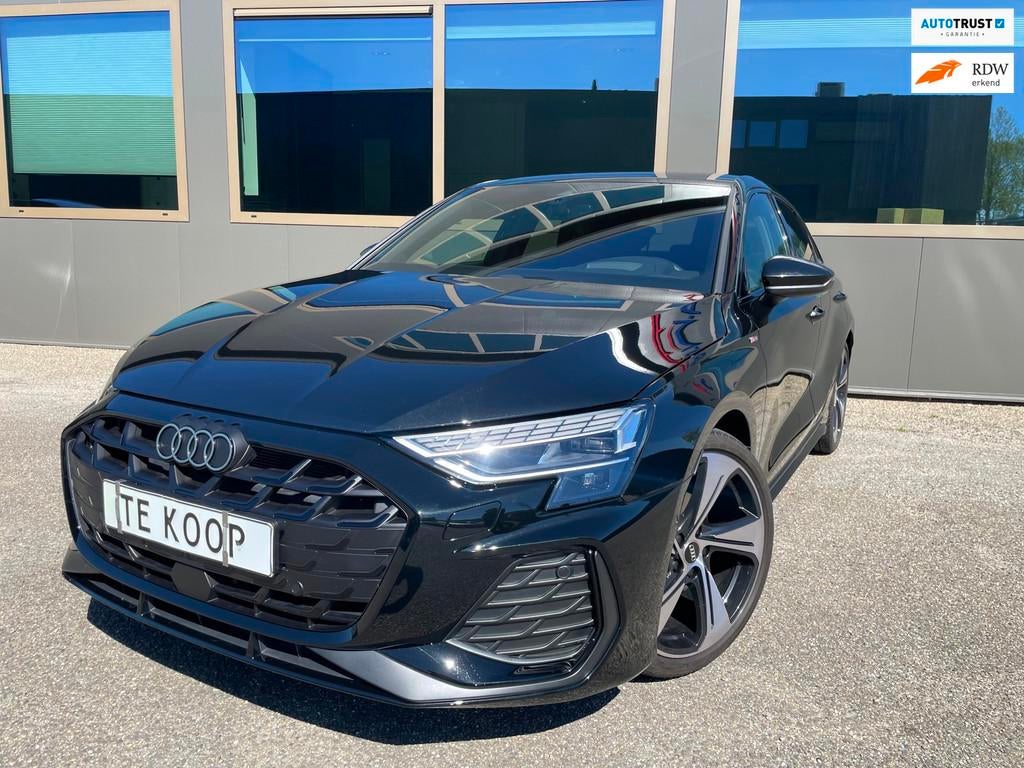 Audi A3 Sportback 35 TFSI 3x S-Line 1ste eigenaar dealer ond, Auto's, Audi, 1300 kg, Zwart, 4 cilinders, 150 pk