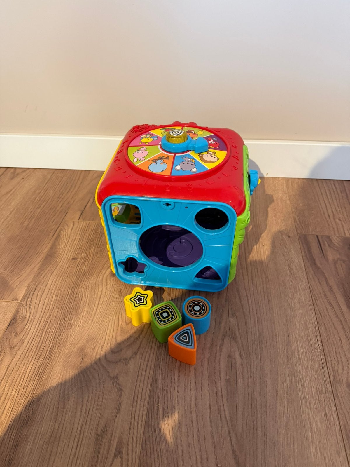 Vtech activiteitenkubus, Kinderen en Baby's, Speelgoed | Vtech, Ophalen, Zo goed als nieuw, 6 maanden tot 2 jaar