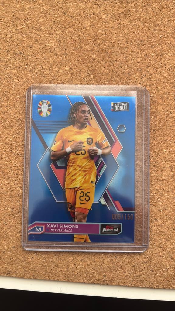 Xavi Simons National Debut Topps Finest Spelerskaart, Ophalen of Verzenden, Zo goed als nieuw, Overige binnenlandse clubs, Spelerskaart