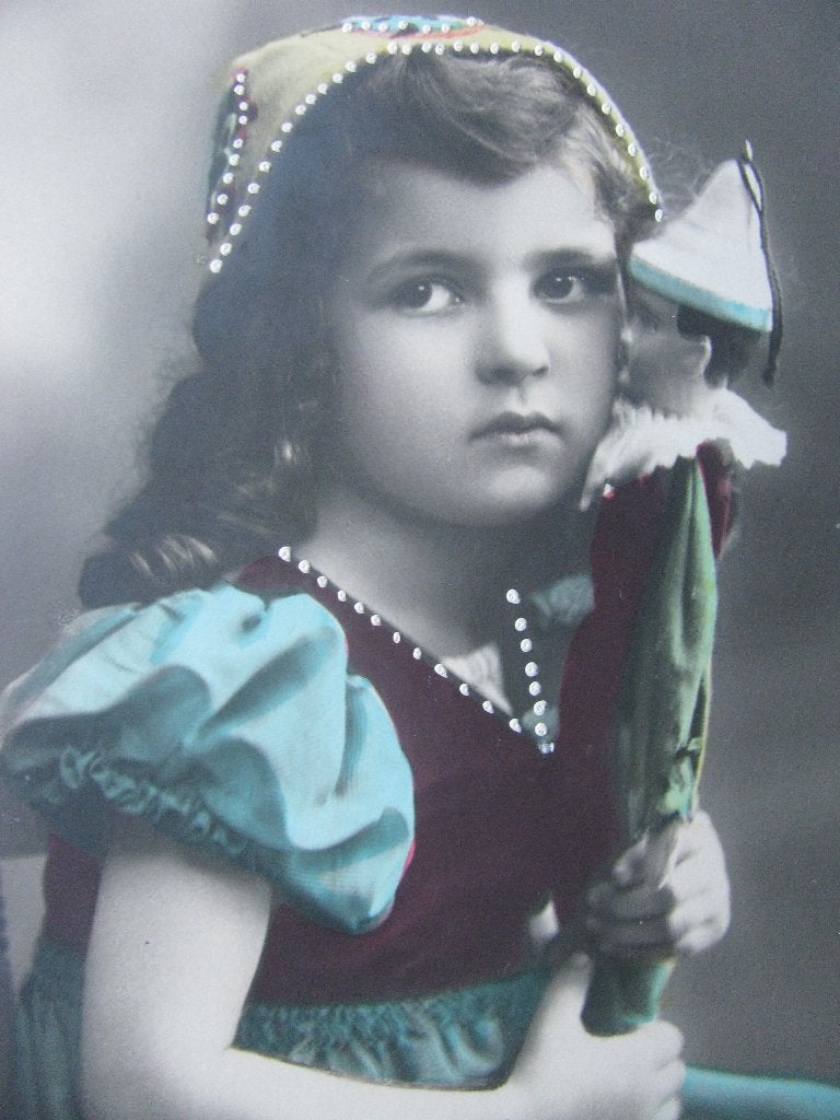 Antieke Kaart - Meisje met Jan Klaassen Pop, Verzamelen, Verzenden, Voor 1920, Ongelopen, Kinderen