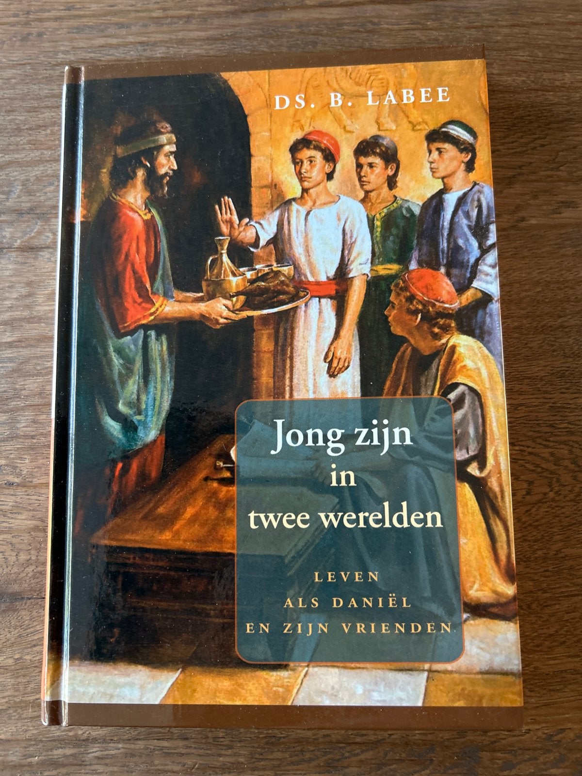 Jong zijn in twee werelden - Ds. B. Labee, Boeken, Ophalen of Verzenden, Zo goed als nieuw, Christendom | Protestants