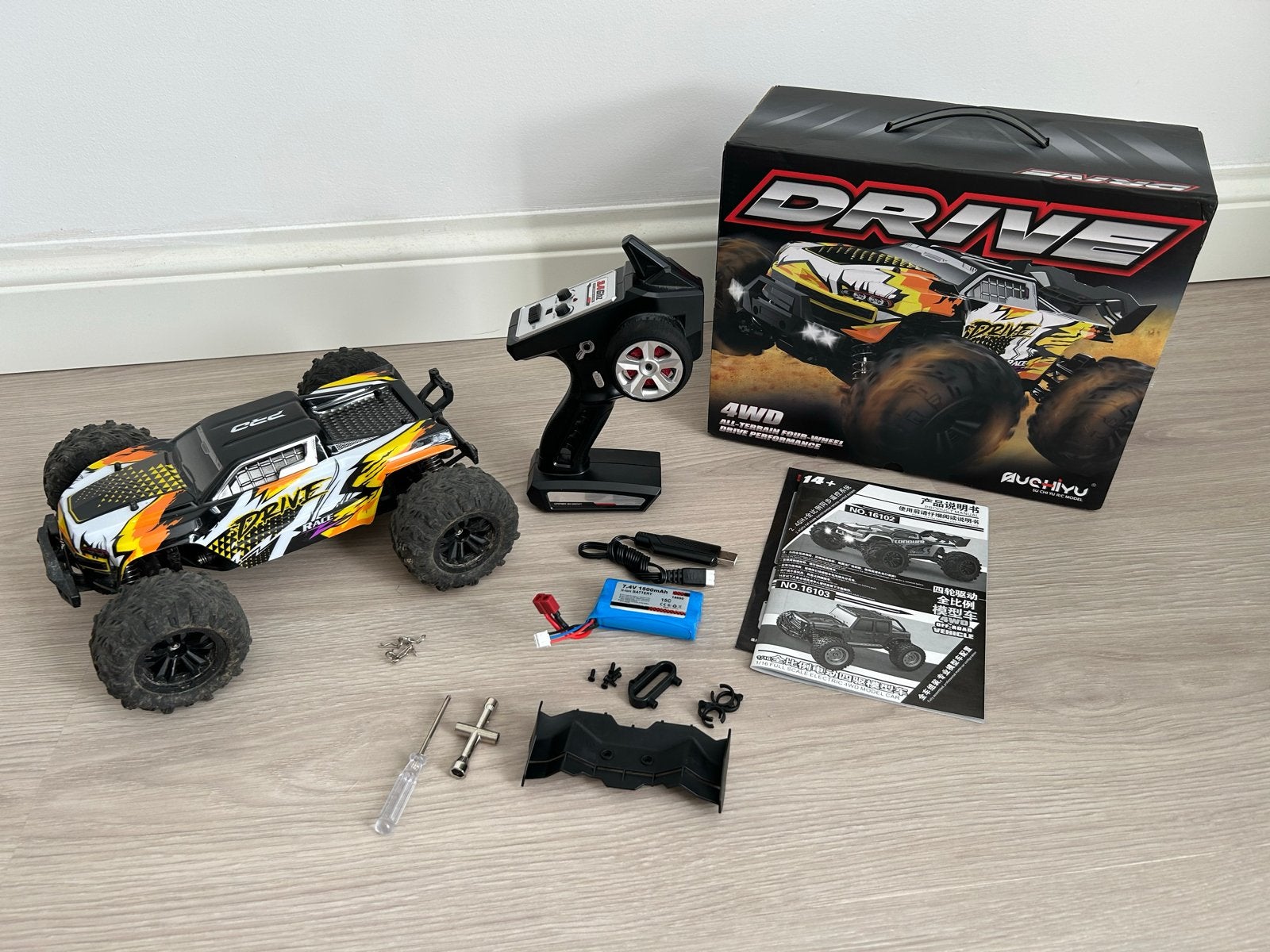 RC Auto 4WD Brushless >50km/u - Compleet met accu en lader, Hobby en Vrije tijd, Modelbouw | Radiografisch | Auto's, Elektro, Auto offroad