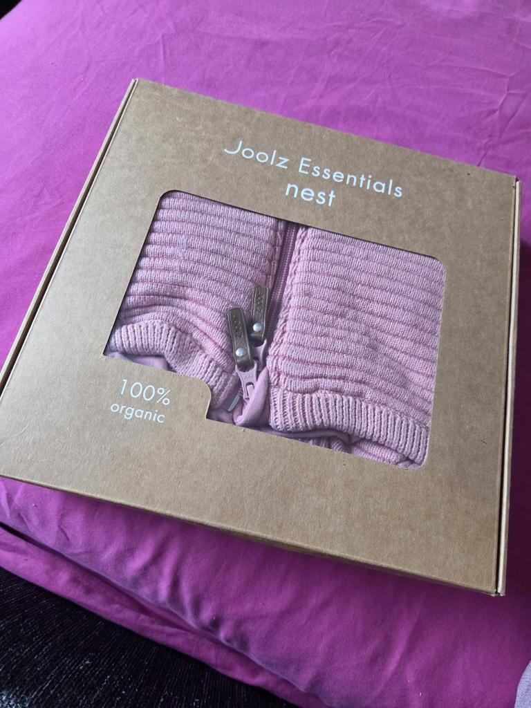 Joolz Essentials Nest Ribbed - Roze (100% organisch), Ophalen of Verzenden, Nieuw, Minder dan 70 cm, Slaapzak