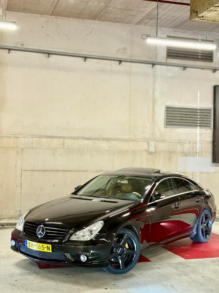 Mercedes-Benz CLS500 AMG Pack Full options, 4 stoelen, Zwart, Particulier, 4966 cc