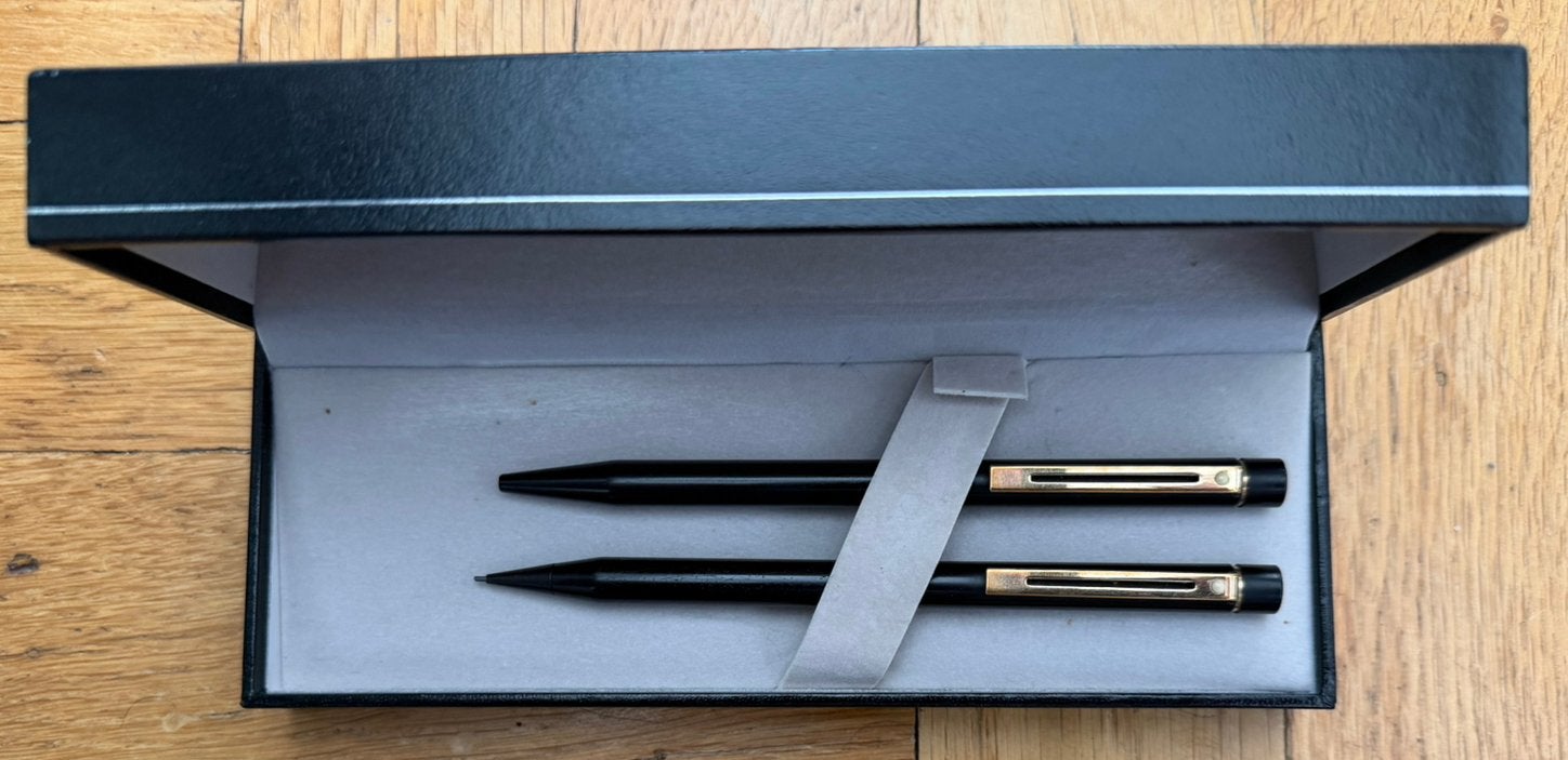 Sheaffer Targa matzwart balpen vulpotlood goudkleurig detail, Verzenden, Zo goed als nieuw
