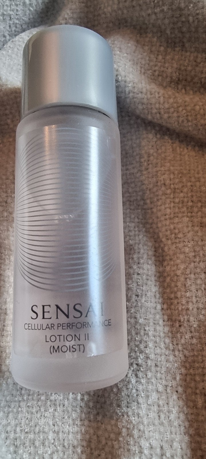 Sensai Cellular Performance Lotion II (Moist) - Nieuw, Ophalen of Verzenden, Nieuw, Gehele gezicht, Verzorging