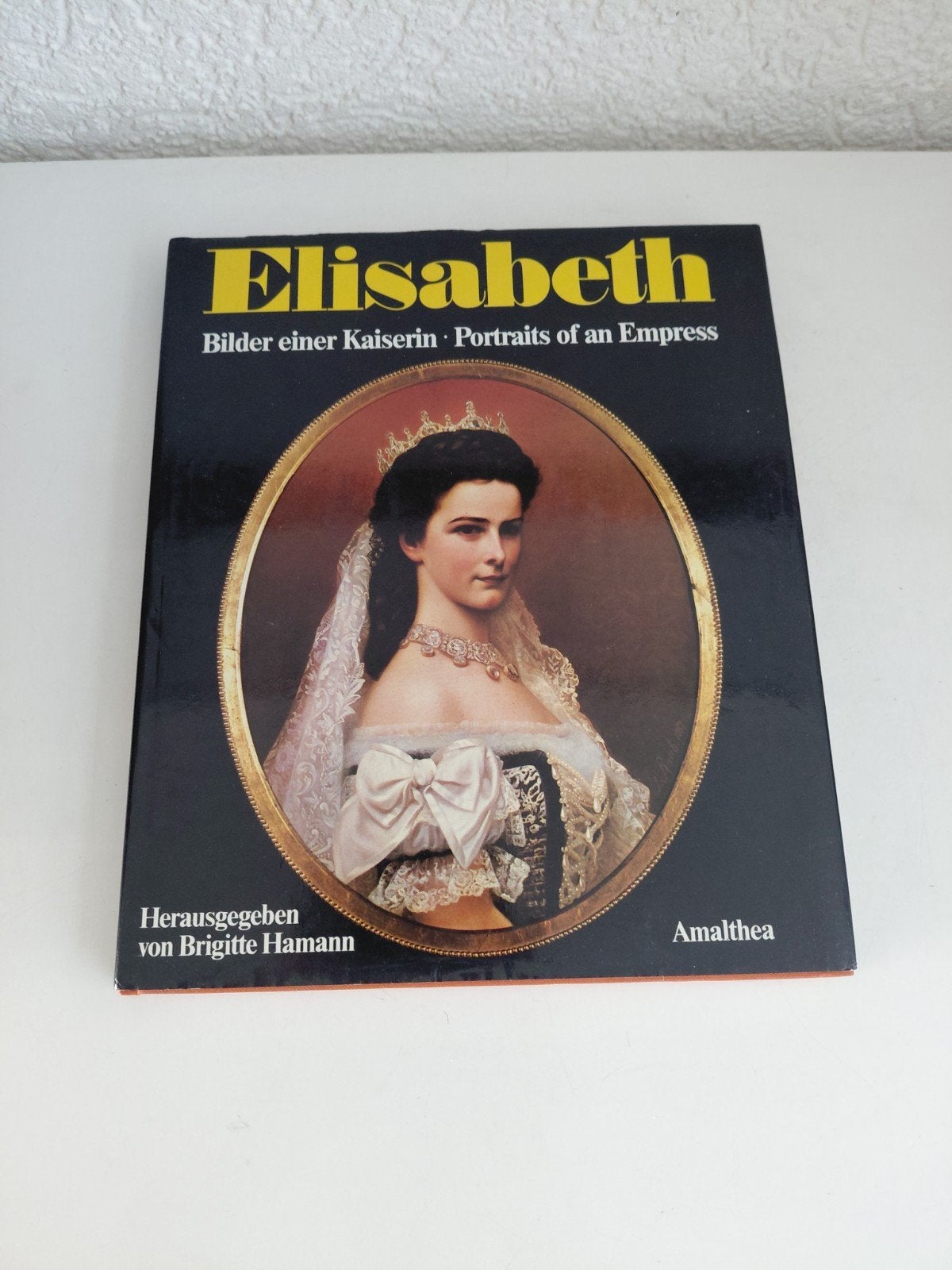 Boek Elisabeth, Ophalen of Verzenden, Gelezen