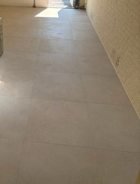Betonlook beige tegels 16 stuks 60x60. 5,7m2. Mirava, Ophalen, 60 cm of meer, Nieuw, 5 tot 10 m²