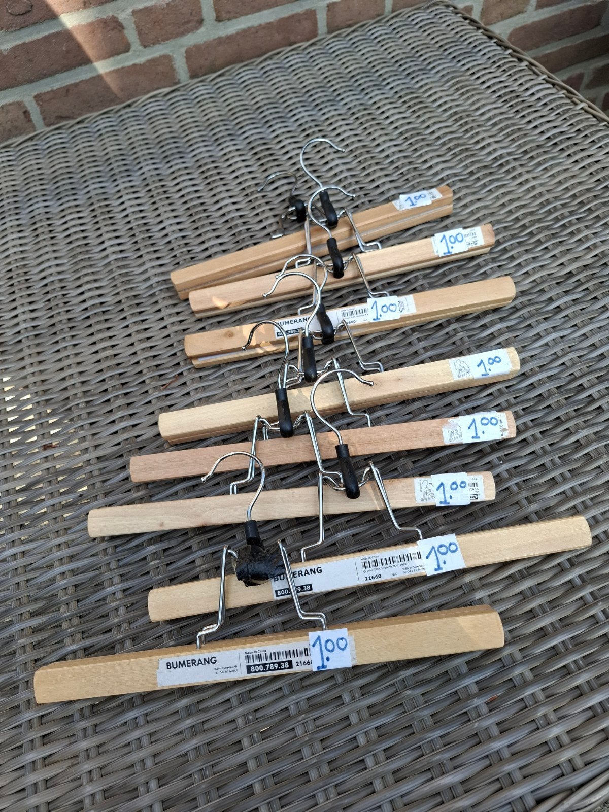 Broekhangers. Broekklemmen. Kapstok voor broek. 8=8.-, Ophalen, Hout