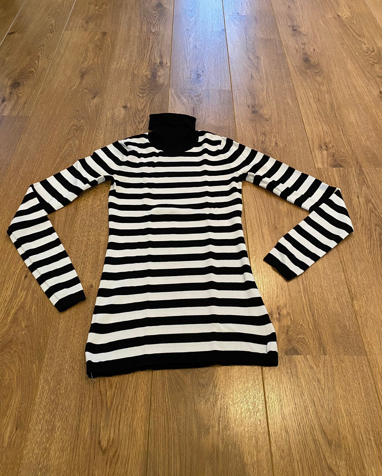 Nikkie coltrui wit met zwart gestreept maat XS, Kleding | Dames, Truien en Vesten, Ophalen of Verzenden, Gedragen, Maat 34 (XS) of kleiner