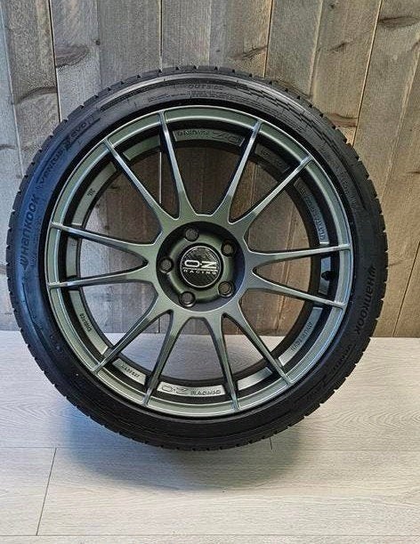 Nieuw set OZ Ultraleggera 8x18 inch ET 45, Ophalen, 18 inch, Nieuw, Zomerbanden